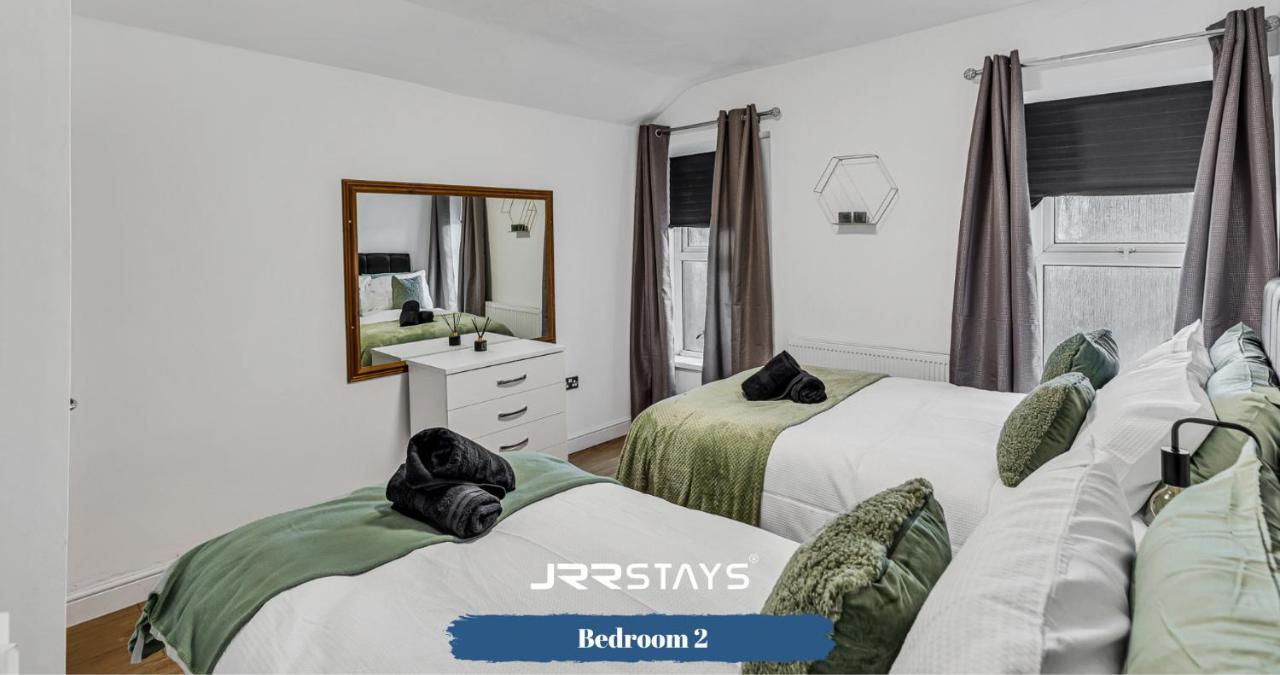 Cardiff Stylish 2 Bedroom Sleeps 6 Wi-Fi - Jrr Stays ภายนอก รูปภาพ