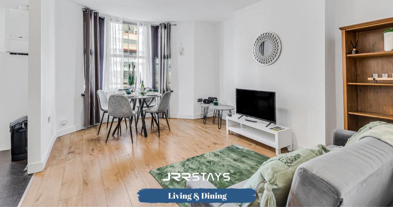 Cardiff Stylish 2 Bedroom Sleeps 6 Wi-Fi - Jrr Stays ภายนอก รูปภาพ