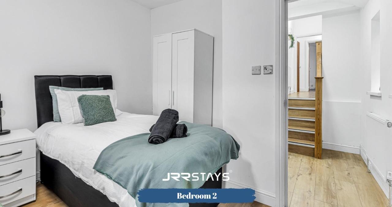 Cardiff Stylish 2 Bedroom Sleeps 6 Wi-Fi - Jrr Stays ภายนอก รูปภาพ
