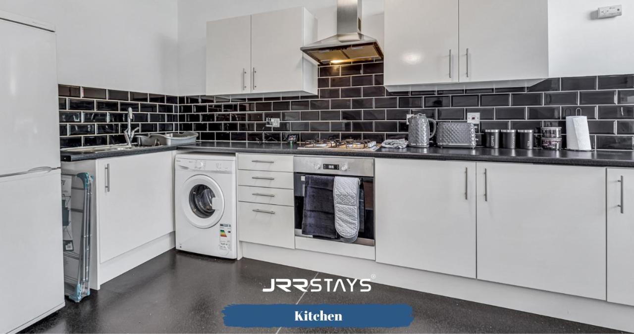 Cardiff Stylish 2 Bedroom Sleeps 6 Wi-Fi - Jrr Stays ภายนอก รูปภาพ