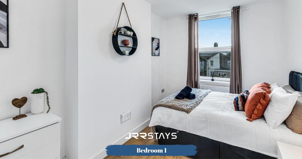 Cardiff Stylish 2 Bedroom Sleeps 6 Wi-Fi - Jrr Stays ภายนอก รูปภาพ